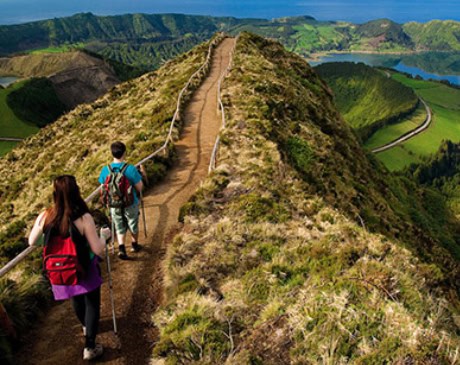 Pelos Trilhos dos Açores - Caminhos da Natureza